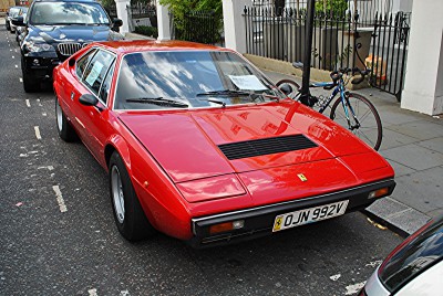 Ferrari_308_GT4_in_London